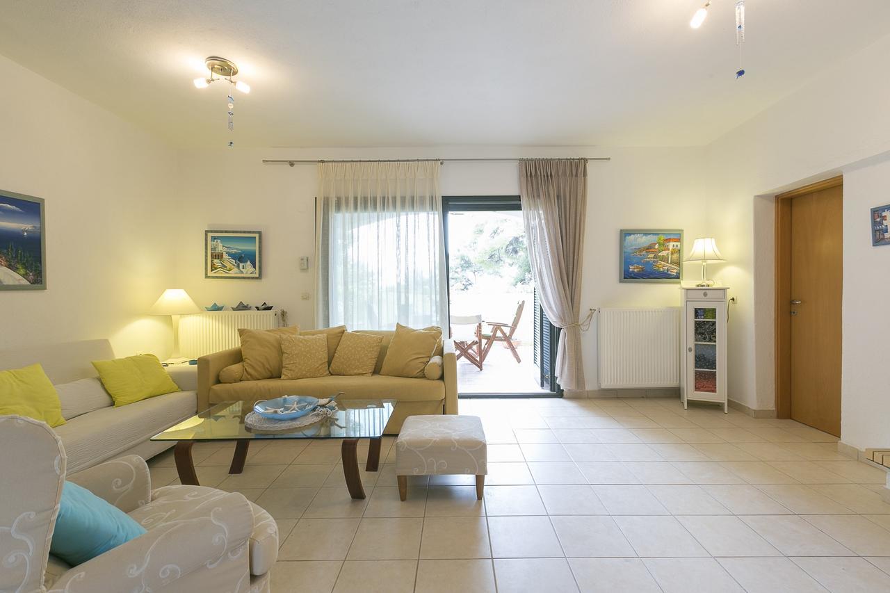 Blue Crab, Beachfront House In Kalandra #Feelslikehome Chaniotis Exterior foto